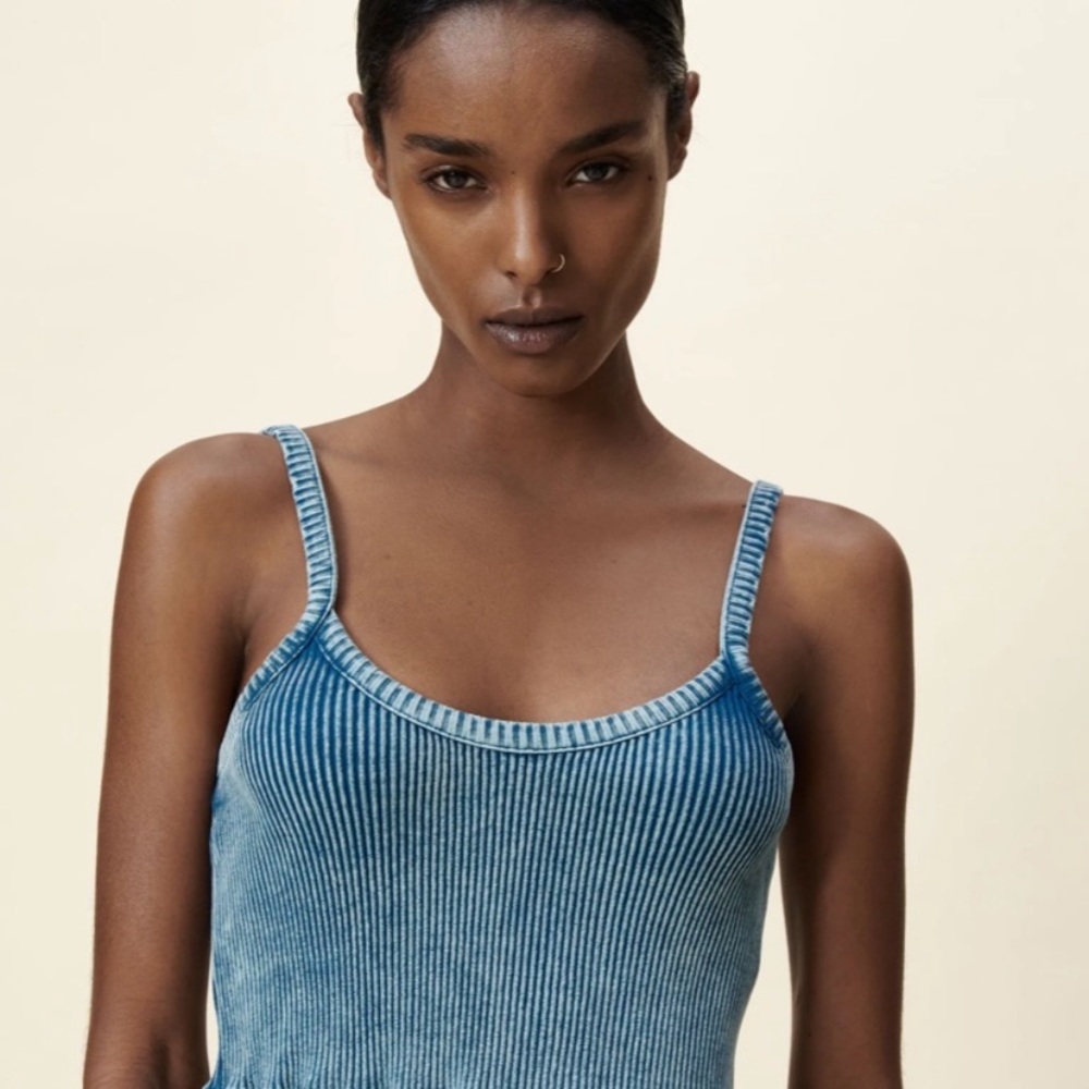 🌷NWT ZARA tie dye crop top